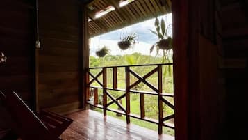 Standard Double or Twin Room, Balcony, Mountain View | Meja, ruang kerja komputer riba