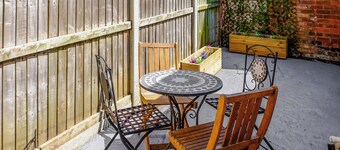 2 bedroom accommodation in Manningtree