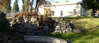 Mobil-home 4/6p quiet property 20 min from Jonzac. Ideal for curists.