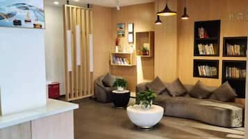 ๋น์ฆ๋์ค ์ผํฐ