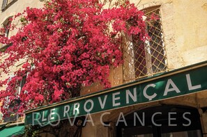 DĂ©tail de lâextĂ©rieur