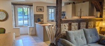 Aux 3 Maillets 1. Beautiful apartment in a 16th-century house.