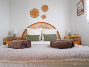 3 soverom, strykejern/-brett, wi-fi og sengetøy