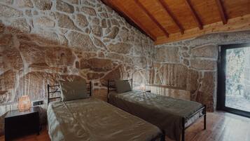 2 habitaciones, wifi gratis y ropa de cama