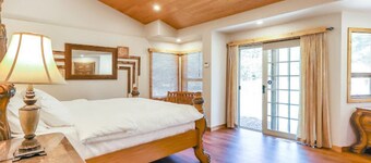 Mountain Side Cabin In Hope! For Families & Parties