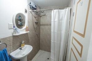 Comfort Double Room, Mountain View | Bathroom