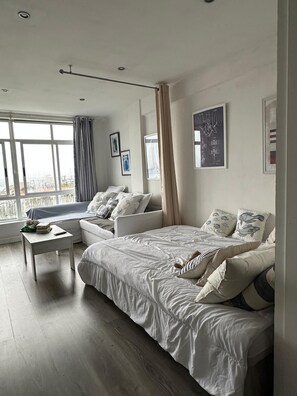 1 bedroom, iron/ironing board, bed sheets