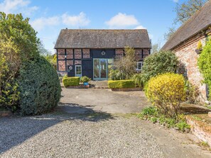Exterior - 2 bedroom accommodation in Bridgnorth and Ironbridge (Bridgnorth and Ironbridge)