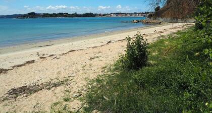 Apartment 400 meters from the beach in Ares. Garage included.