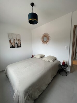 2 sovrum, strykjärn/strykbräda, wi-fi och sängkläder