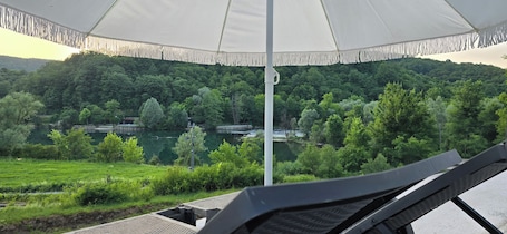 Property grounds. APPLE Cabin with Jacuzzi - Spa.
Pet-Friendly! Peaceful, natural, organic place.