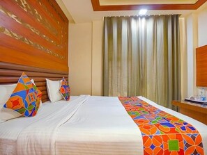 Deluxe Double Room, City View | Minibar, desk, laptop workspace, free WiFi - Hotel 24x7 Inn (Jalandhar)