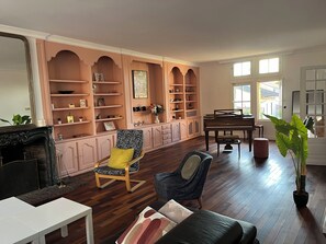 Living area - Charming house with pool, Bergerac town center (6-8 people) (Bergerac)