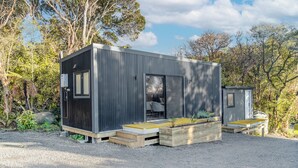 Exterior detail - Evening Cove (Stewart Island / Rakiura)
