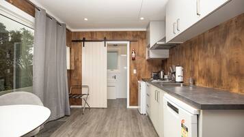 Deluxe Apartment, Garden View | 1 bedroom, free WiFi