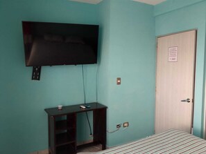 3 habitaciones, tabla de planchar con plancha y wifi gratis