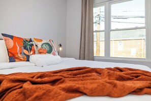 3 Schlafzimmer, Schreibtisch, Reisekinderbett, WLAN
