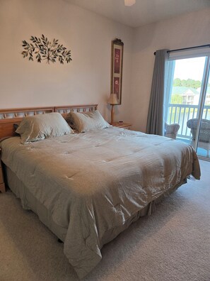 3 bedrooms, travel crib, WiFi, bed sheets - Sandpiper Bay golf course. 4 mi to beach. 3 bd, 2 ba, new kitchen, pool & more (Sunset Beach)