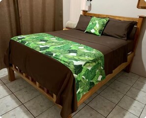 2 bedrooms, WiFi, bed sheets - LA VISTA -5 MINUTES AWAY FROM LA MARINA PEZ VELA IN QUEPOS (Provincia de Puntarenas)