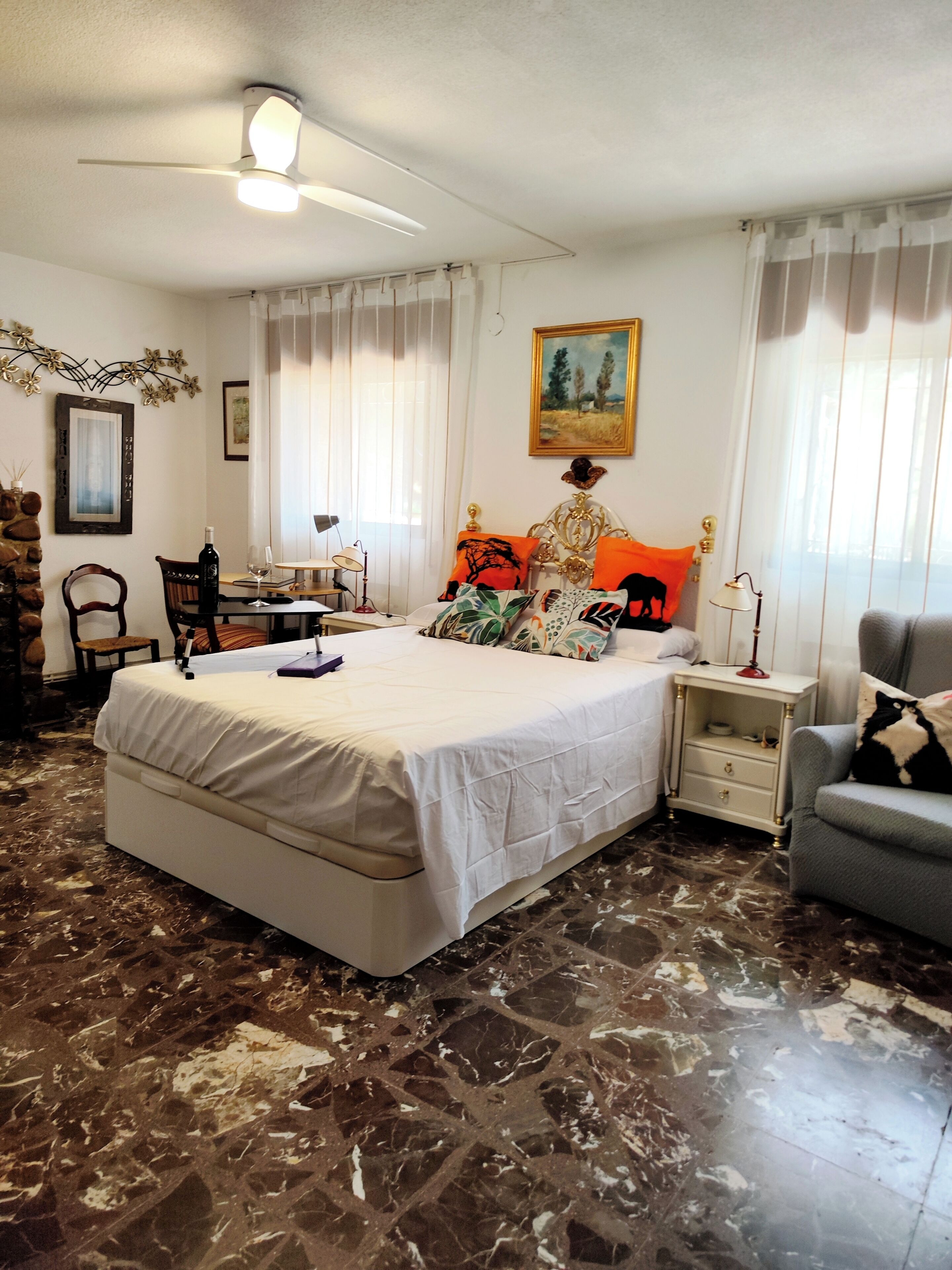 1 bedroom, desk, iron/ironing board, WiFi (free)