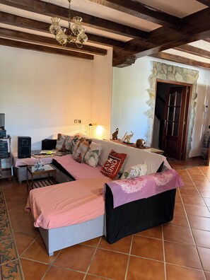 Unclassified image, 4 of 77, button - Rural Apartment with a Pool Near Madrid | Children and Pets Welcome (Sotolargo)