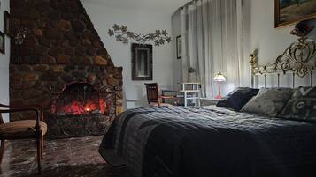 1 chambre, bureau, fer et planche à repasser, Wi-Fi gratuit