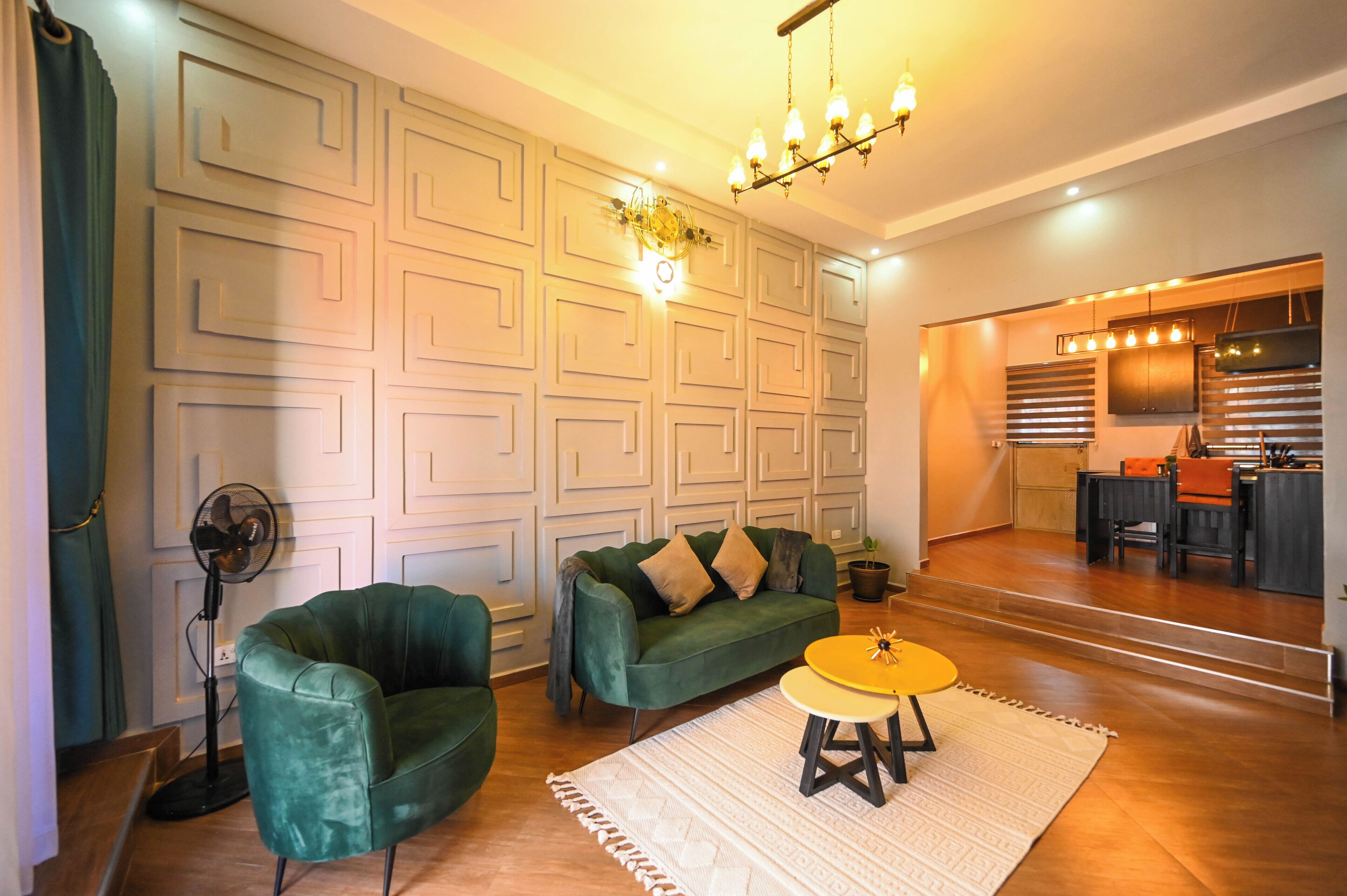 智能電視、電子遊戲、書籍、電腦螢幕