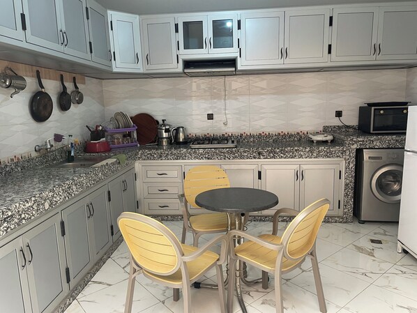 Mikrobølgeovn, ovn, kogeplade