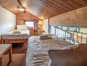3 quartos, Wi-Fi de cortesia, roupa de cama
