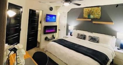 Cozy 2 bedroom private guest suit
