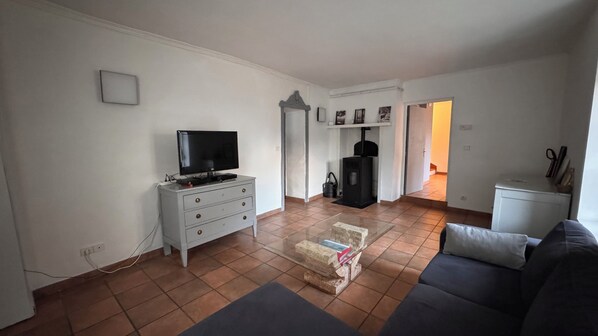 Smart TV, DVD player
