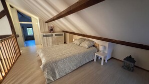 3 dormitorios, tabla de planchar con plancha, wifi gratis y ropa de cama