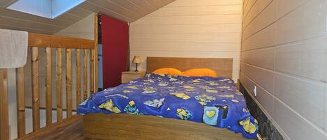 1 habitación y ropa de cama