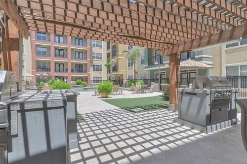 Stunning 2 bed, 2 bath in TX Medical Center