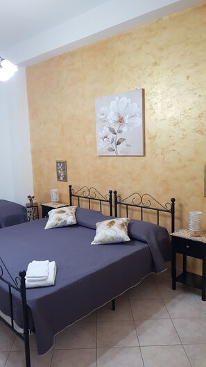 2 chambres, bureau, fer et planche à repasser, Wi-Fi gratuit