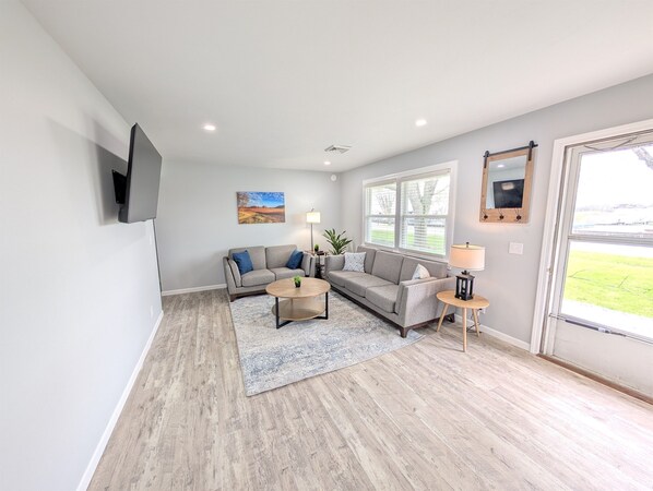 Smart TV - Relaxing River View Stay | Renovated 3BR Home (Fremont)