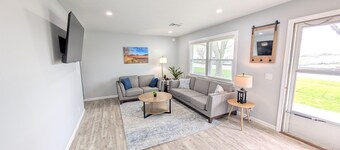 Relaxing River View Stay | Renovated 3BR Home