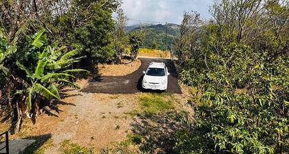 House with beautiful mountain views, tranquility and comfort close to everything.