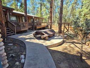 Property grounds - Dreaming Tree 1 a fabulous Ruidoso cabin perfect for a couple’s get-a-way (Ruidoso)