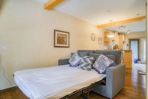 2 bedrooms, free WiFi, bed sheets - Banff Beautiful Townhouse           free parking in front of the house (Harvie Heights)