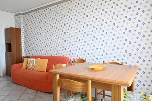 Dining - P056 – Porto Recanati, comfortable three-room apartment facing (Porto Recanati)