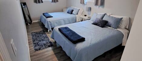 4 bedrooms, WiFi, bed sheets