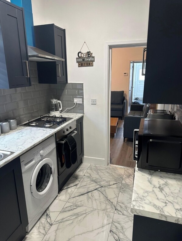 Private kitchen - A newly refurbished house catering for family, friends or work colleagues. (Coventry)