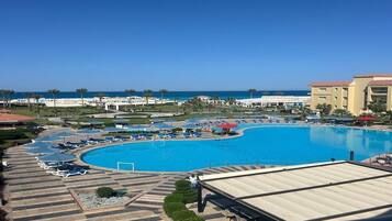 5 piscines extérieures