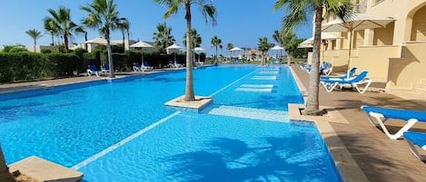 5 piscines extérieures