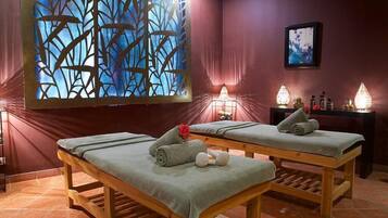 Sauna, bain à remous, hammam, massages aux pierres chaudes
