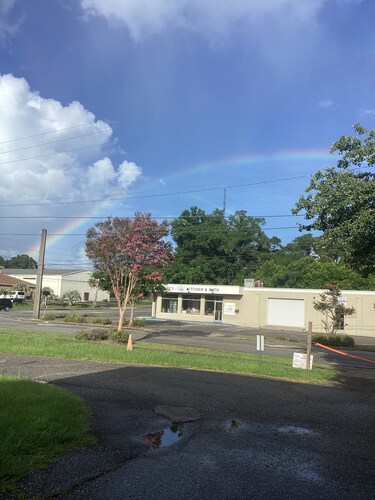 Chic apartment with AC and WiFi in charming Pensacola