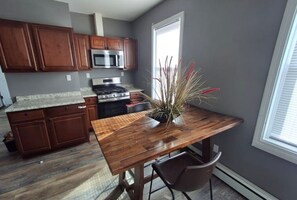 Private kitchen - The Duo-Loft at Mt. Pleasant 2BR, Laundry, Parking (Providence)