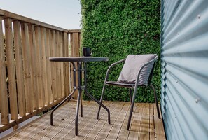 Property grounds - " Sunset View Point " Hands down the best location in Hokitika! (Hokitika)