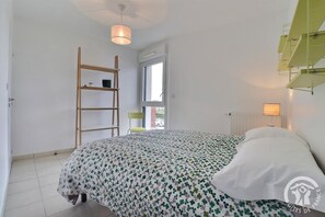 2 chambres, bureau, fer et planche à repasser, Wi-Fi gratuit